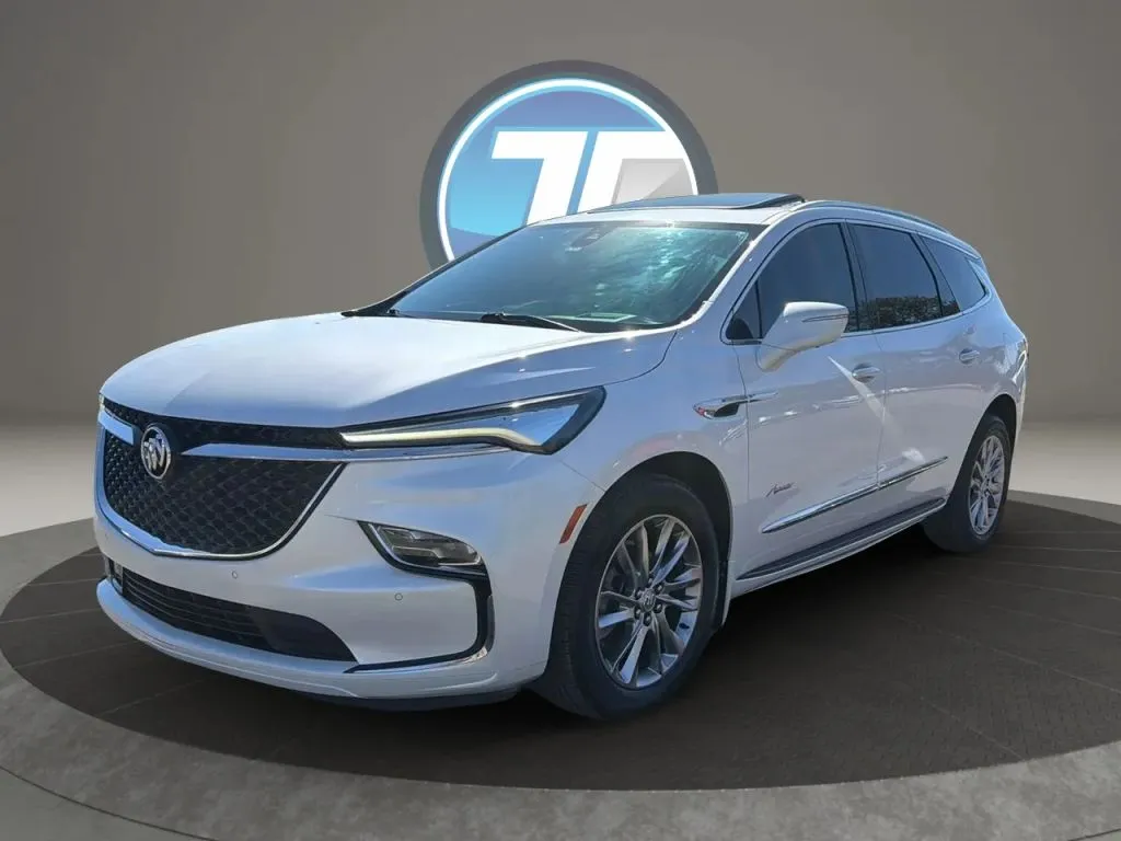 Buick Enclave photo 7