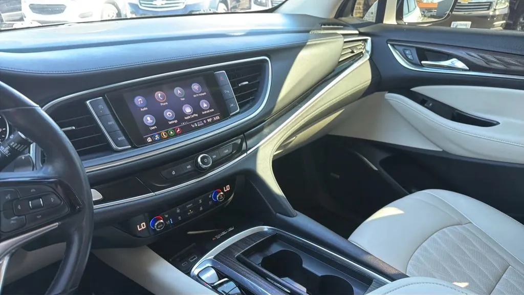 Buick Enclave photo 19