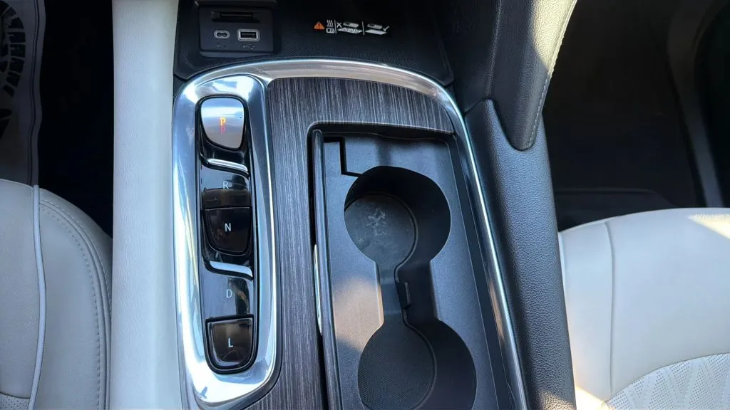 Buick Enclave photo 36