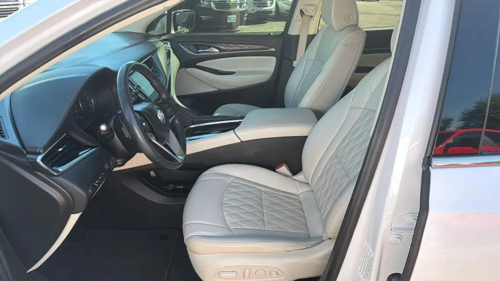 Buick Enclave photo 33
