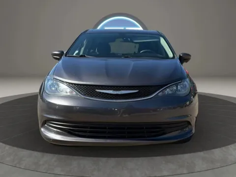 More photos of 2018 Chrysler Pacifica LX Minivan 4D at JT Wholesale Auto, Inc., OK