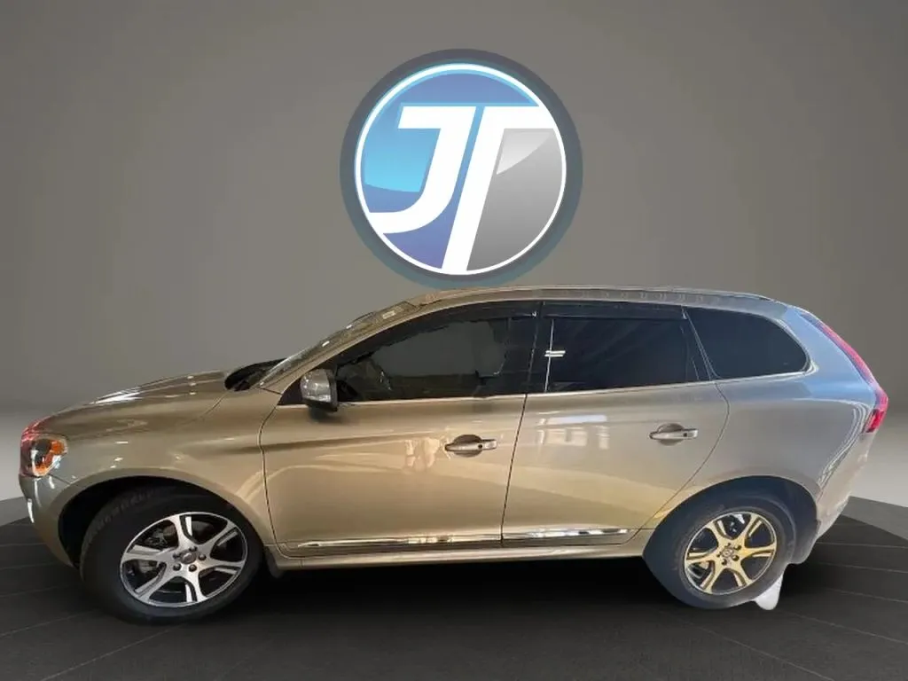 Volvo XC60 photo 7