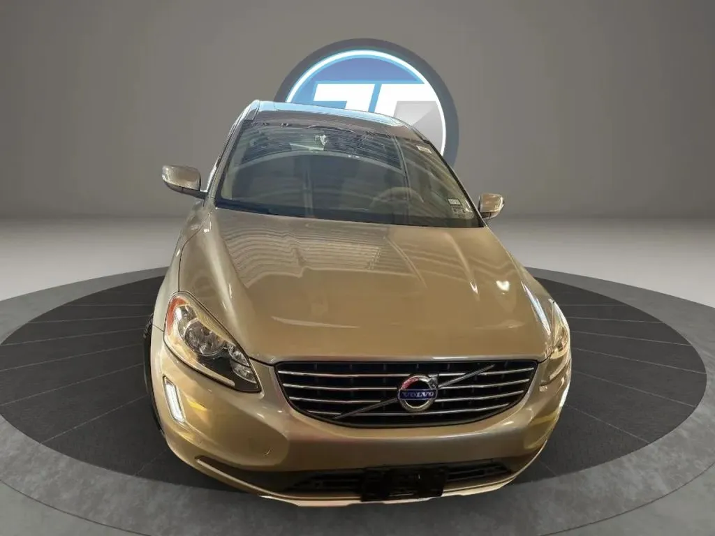 Volvo XC60 photo 4