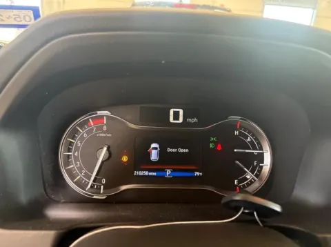 Photos of 2016 Honda Pilot EX-L Sport Utility 4D for sale in Broken Arrow, OK at JT Wholesale Auto, Inc.