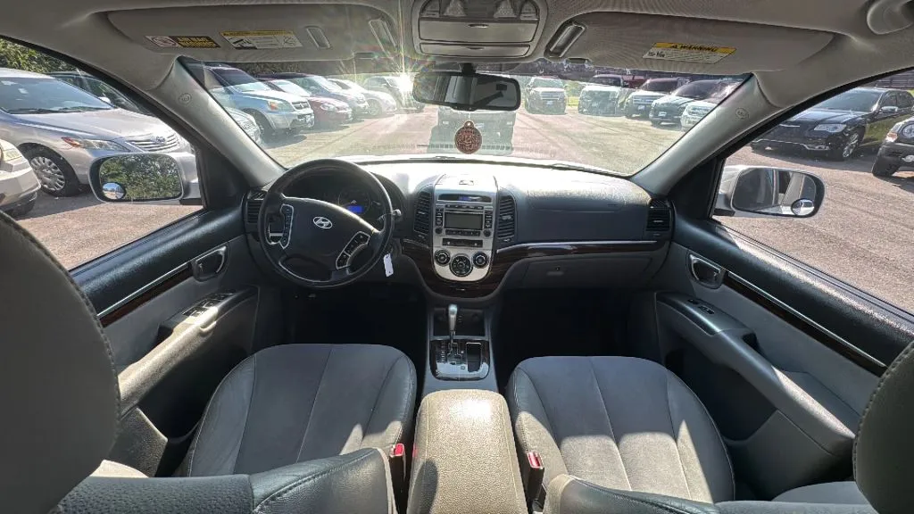 2010 Hyundai Santa Fe SE Sport photo 16