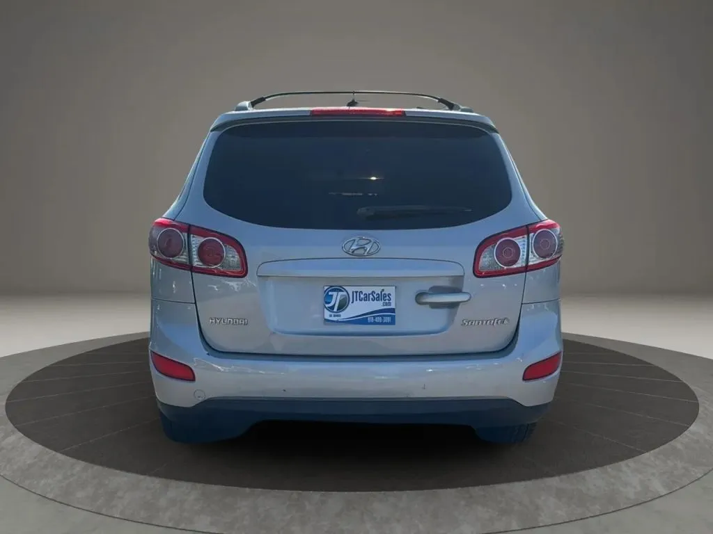 2010 Hyundai Santa Fe SE Sport photo 3