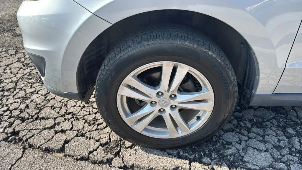 2010 Hyundai Santa Fe SE Sport photo 23