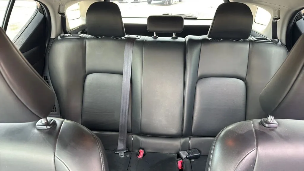 2013 Lexus CT 200h photo 12