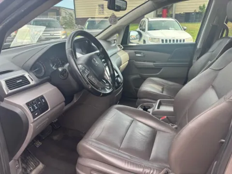 Another view of 2015 Honda Odyssey EX-L Minivan 4D for sale in Broken Arrow, OK at JT Wholesale Auto, Inc.