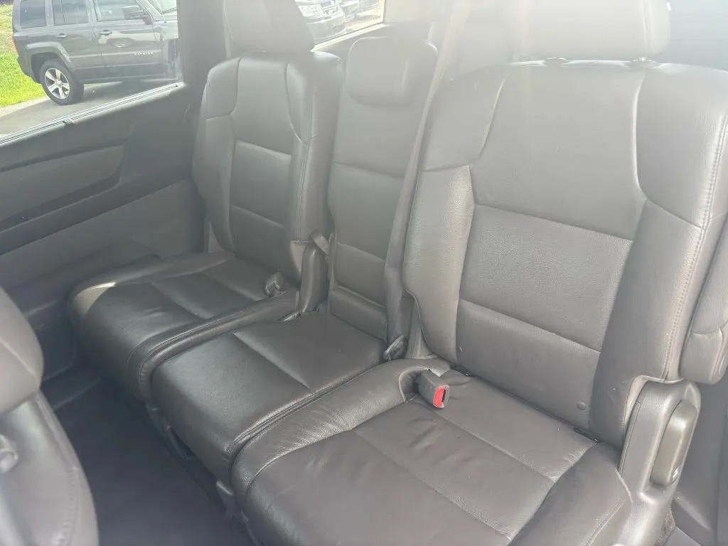 2015 Honda Odyssey EX-L photo 13
