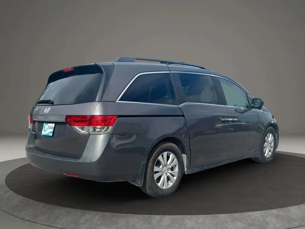 2015 Honda Odyssey EX-L photo 3