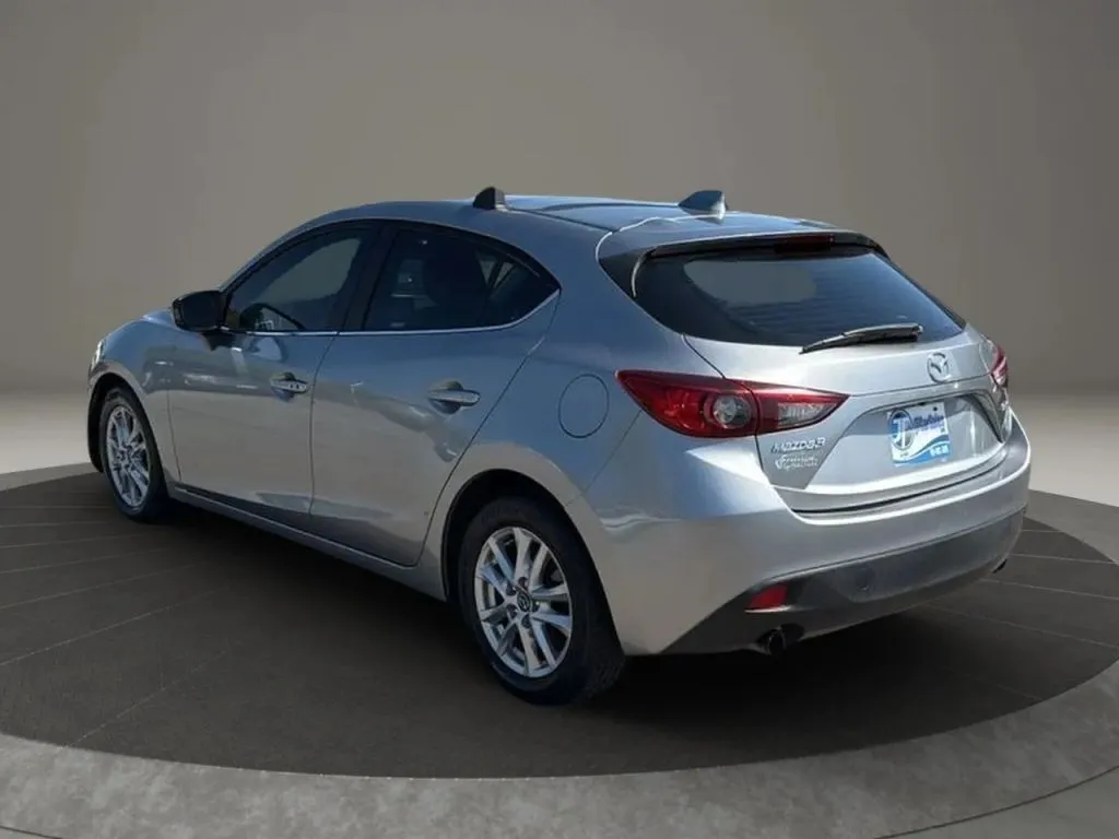 2014 Mazda Mazda3 Grand Touring Hatchback photo 5