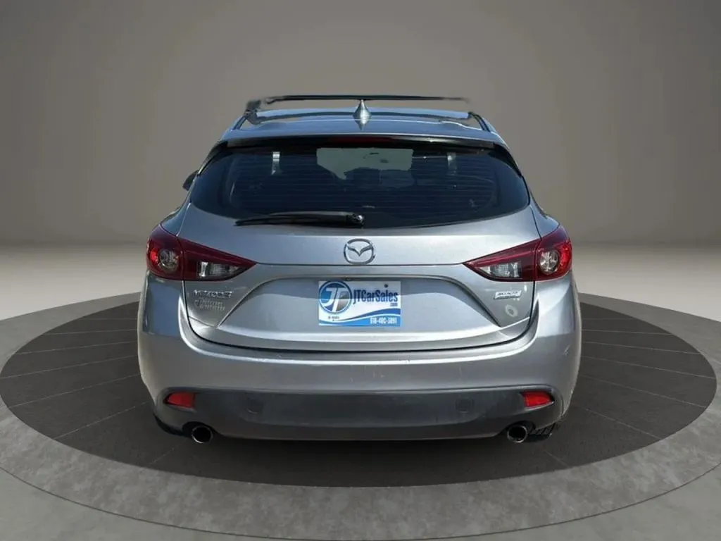 2014 Mazda Mazda3 Grand Touring Hatchback photo 3