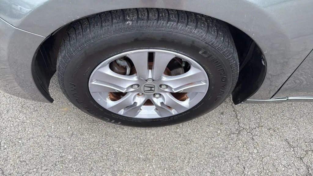2012 Honda Accord LX-P photo 24