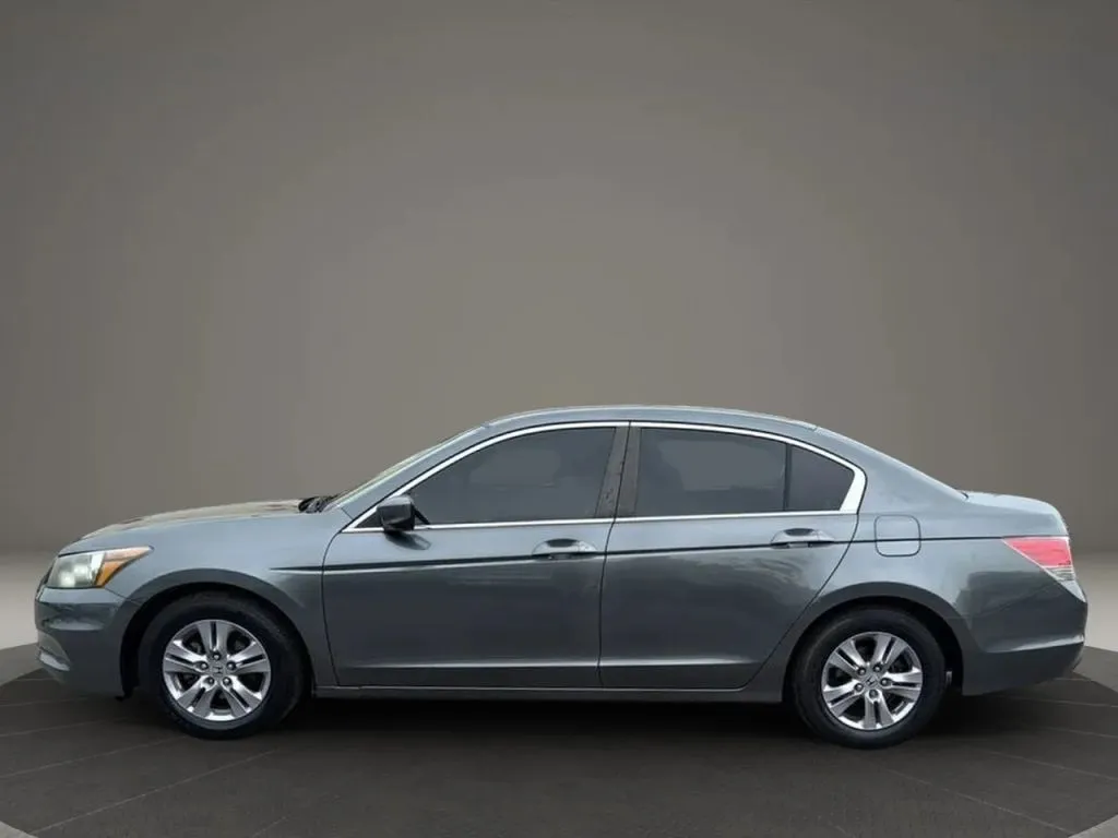 2012 Honda Accord LX-P photo 21