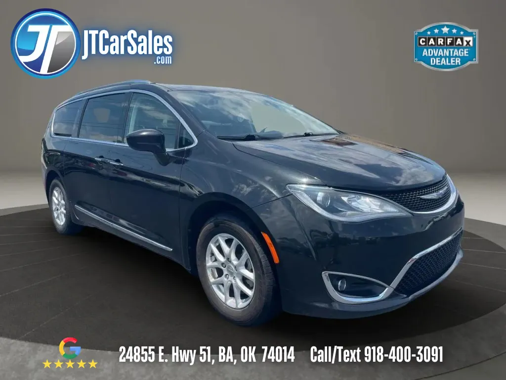2020 Chrysler Pacifica Touring L Minivan 4D for sale in Broken Arrow, OK