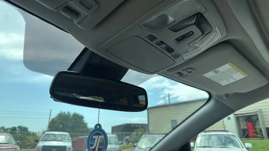 2019 Toyota Sienna XLE photo 38