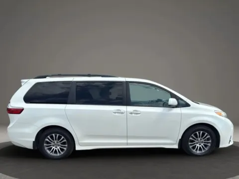 More photos of 2019 Toyota Sienna XLE Minivan 4D at JT Wholesale Auto, Inc., OK