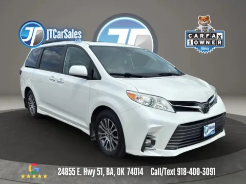 White 2019 Toyota Sienna XLE Minivan 4D for sale in Broken Arrow, OK