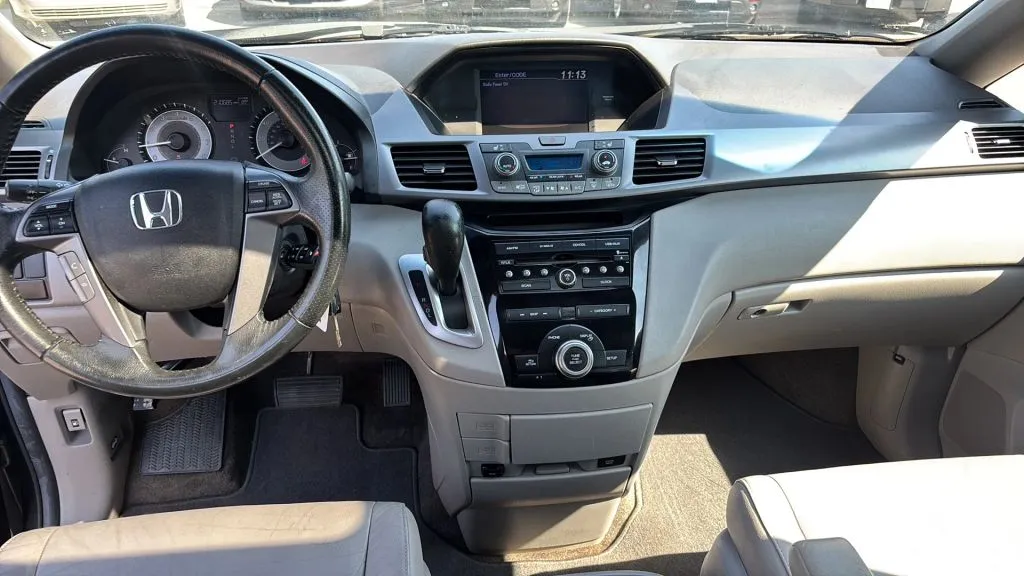 2012 Honda Odyssey EX-L photo 19