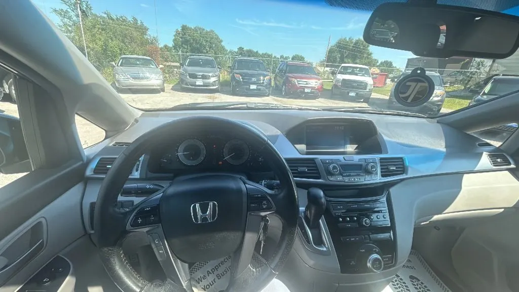 2012 Honda Odyssey EX-L photo 6