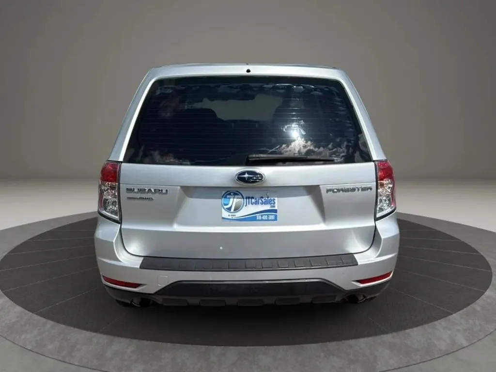2011 Subaru Forester 2.5X Sport photo 3