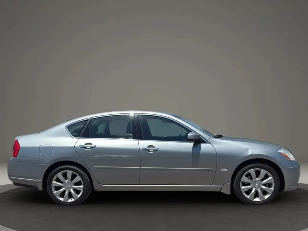 2007 Infiniti M35 photo 10