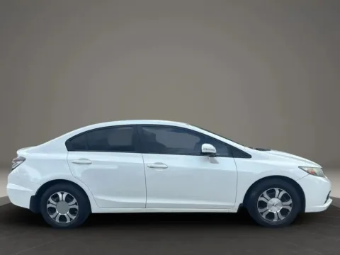 More photos of 2013 Honda Civic Hybrid Sedan 4D at JT Wholesale Auto, Inc., OK