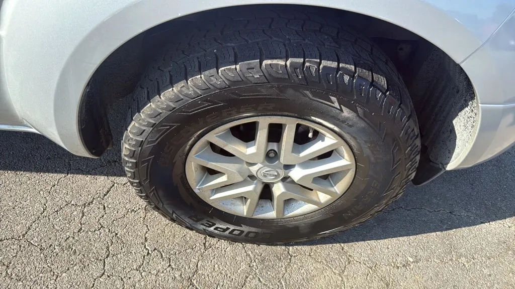 2019 Nissan Frontier Crew Cab SV photo 25