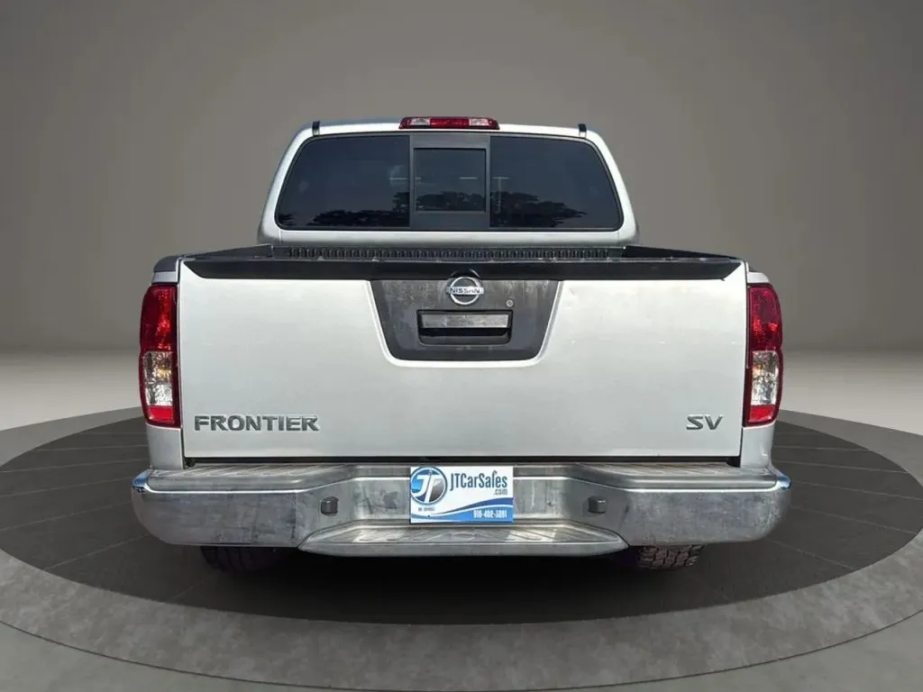 2019 Nissan Frontier Crew Cab SV photo 4