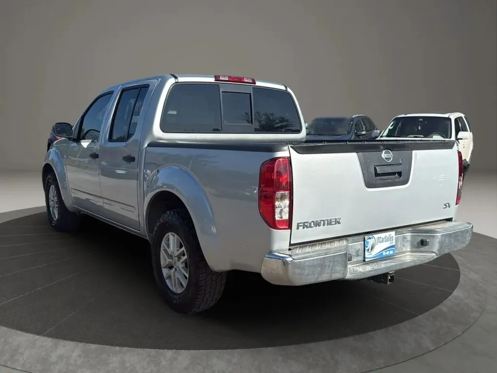 2019 Nissan Frontier Crew Cab SV photo 5