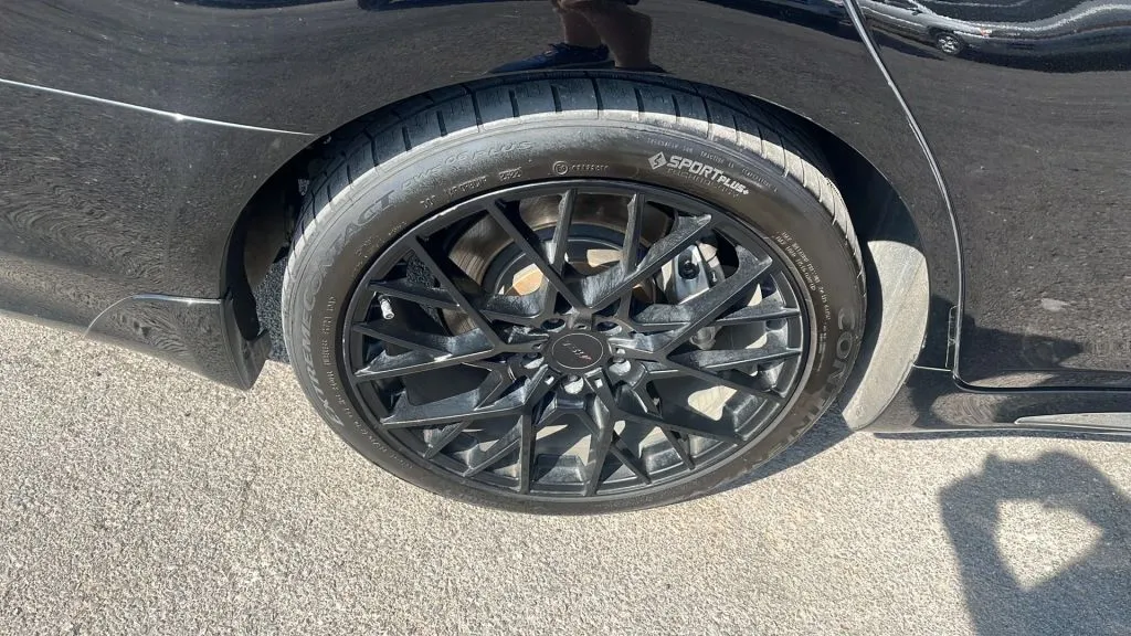 2017 Infiniti Q70 3.7 photo 10