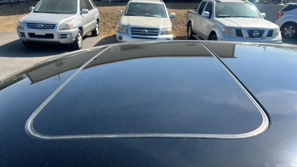 2017 Infiniti Q70 3.7 photo 36