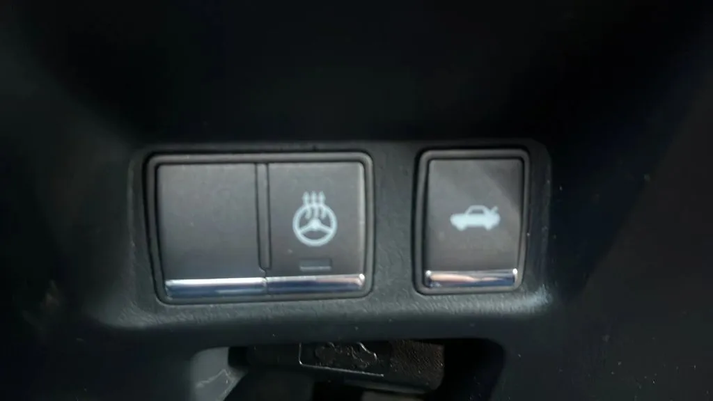 2017 Infiniti Q70 3.7 photo 13