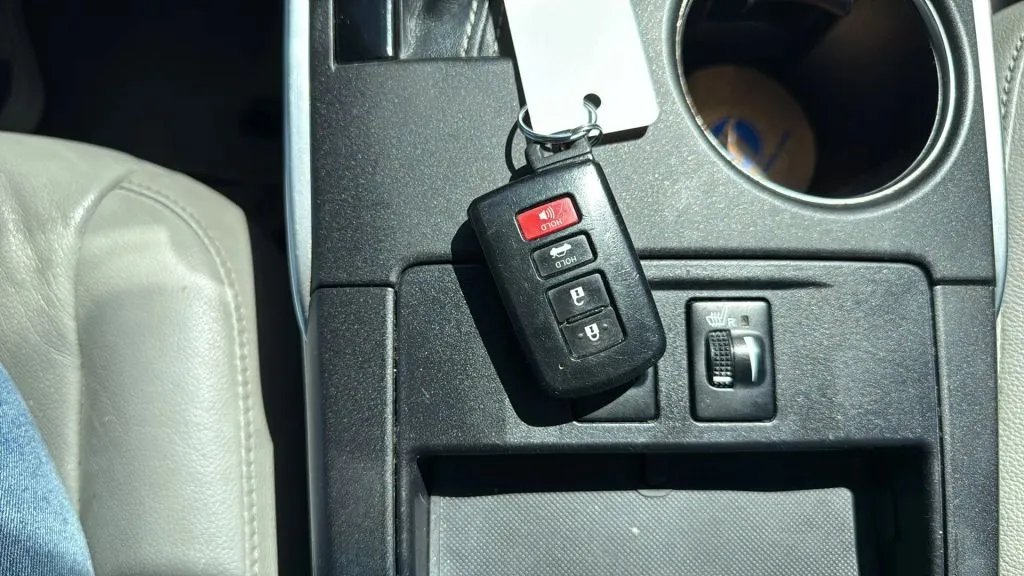 2015 Toyota Camry XLE photo 7