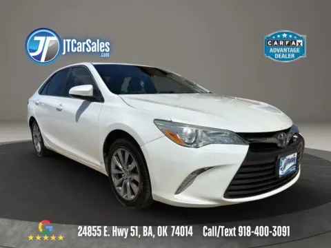 White 2015 Toyota Camry XLE Sedan 4D for sale in Broken Arrow, OK