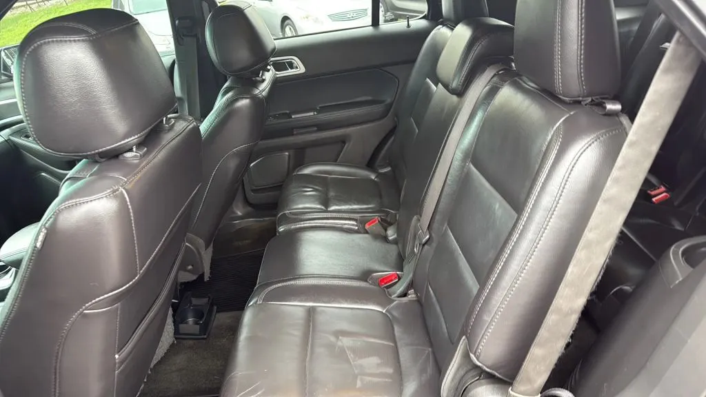 2014 Ford Explorer XLT Sport photo 4