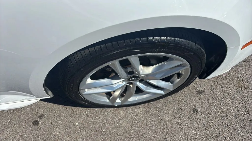 2017 Audi A4 Ultra Premium photo 13