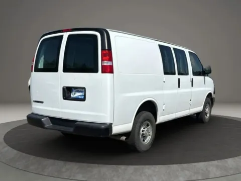 More photos of 2021 Chevrolet Express 2500 Cargo Regular Van 3D at JT Wholesale Auto, Inc., OK