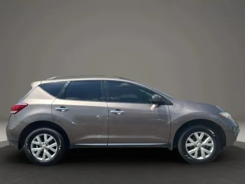 Photos of 2013 Nissan Murano SV Sport Utility 4D for sale in Broken Arrow, OK at JT Wholesale Auto, Inc.