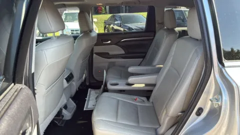 More photos of 2015 Toyota Highlander Limited Sport Utility 4D at JT Wholesale Auto, Inc., OK