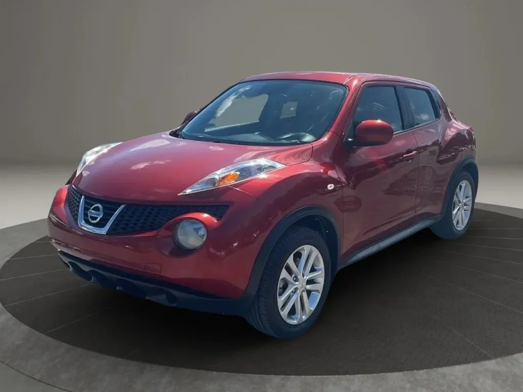 2012 Nissan Juke SV photo 3