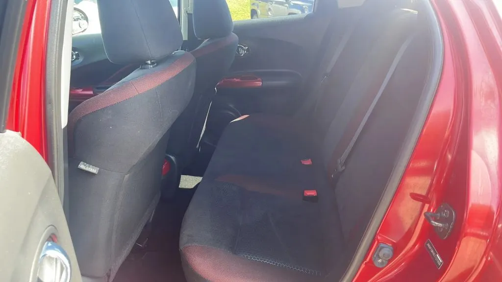 2012 Nissan Juke SV photo 4