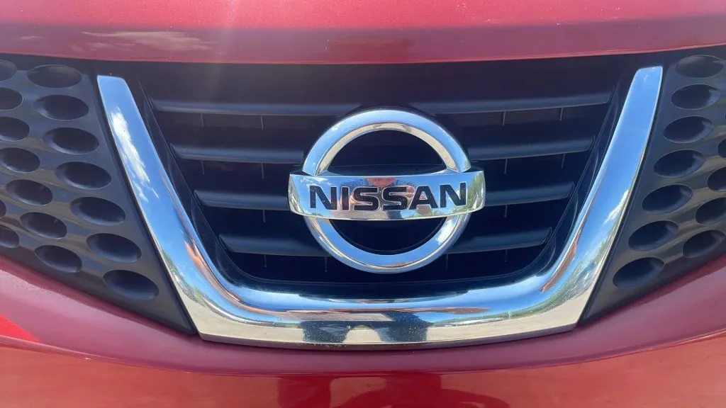 2012 Nissan Juke SV photo 18