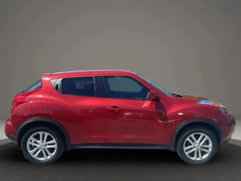 Photos of 2012 Nissan JUKE SV Sport Utility 4D for sale in Broken Arrow, OK at JT Wholesale Auto, Inc.