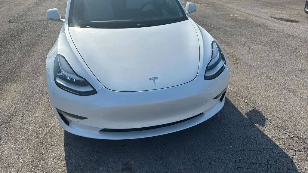 2020 Tesla Model 3 Standard Range Plus photo 31
