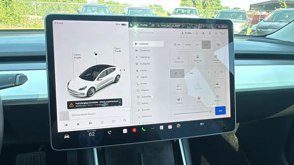 2020 Tesla Model 3 Standard Range Plus photo 36
