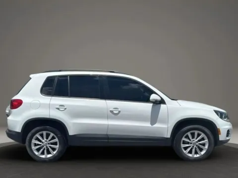 More photos of 2017 Volkswagen Tiguan Limited 2.0T Sport Utility 4D at JT Wholesale Auto, Inc., OK