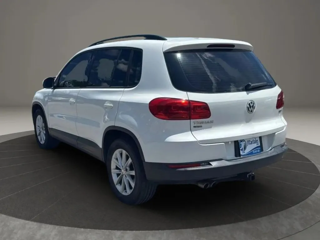 2017 Volkswagen Tiguan Limited Sport photo 4