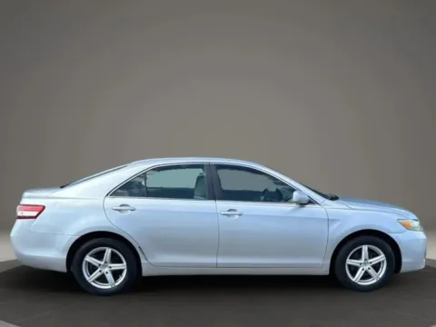 Photos of 2011 Toyota Camry LE Sedan 4D for sale in Broken Arrow, OK at JT Wholesale Auto, Inc.